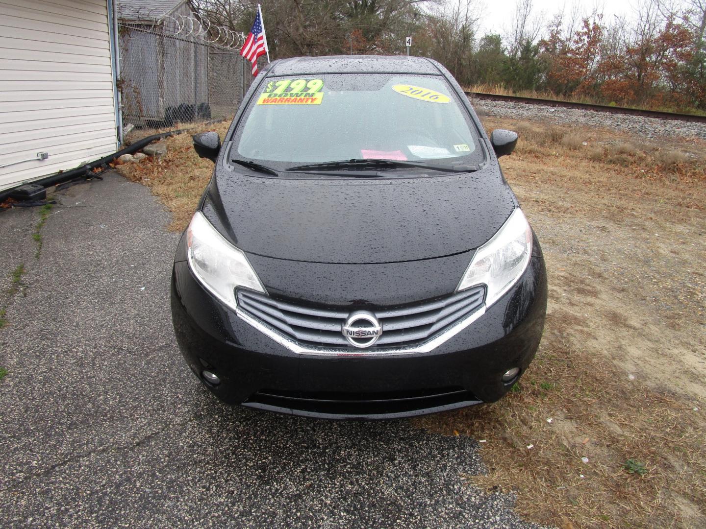 2016 Black Nissan Versa Note (3N1CE2CP4GL) , located at 2553 Airline Blvd, Portsmouth, VA, 23701, (757) 488-8331, 36.813889, -76.357597 - Photo#2